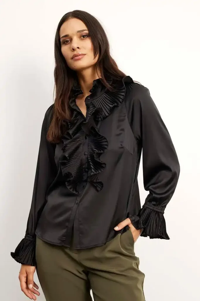 InFrontin musta royhelopusero-9