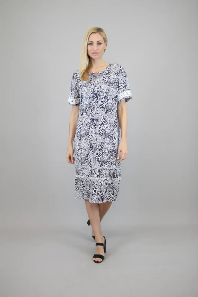 Marc Laugen sinivalkoinen mekko