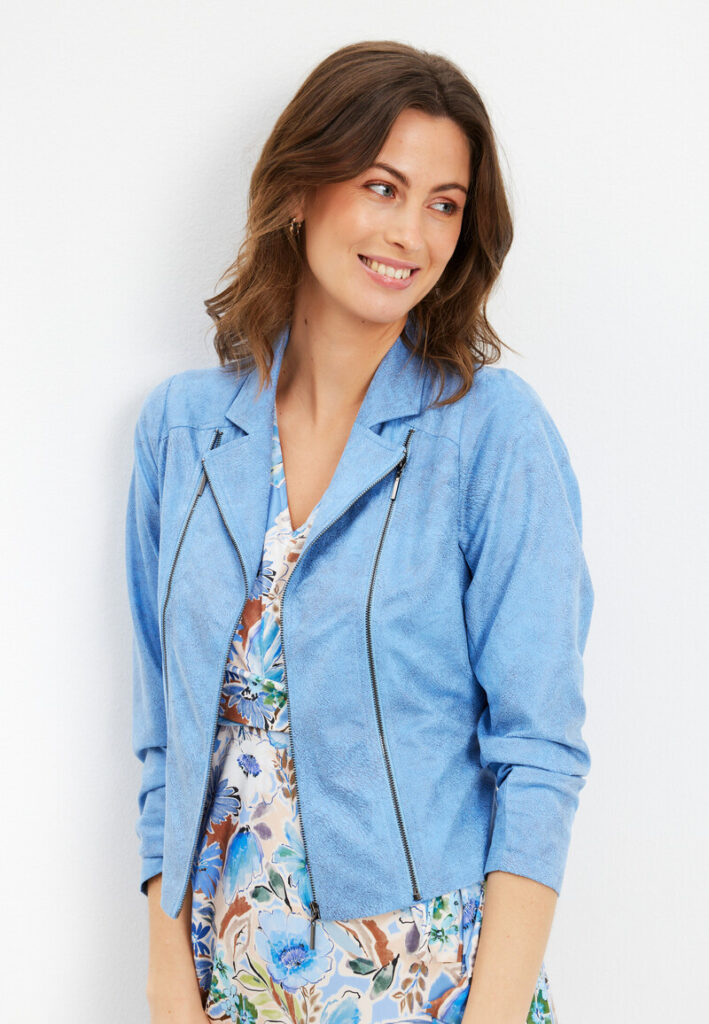 In Frontin vaaleansininen jakku